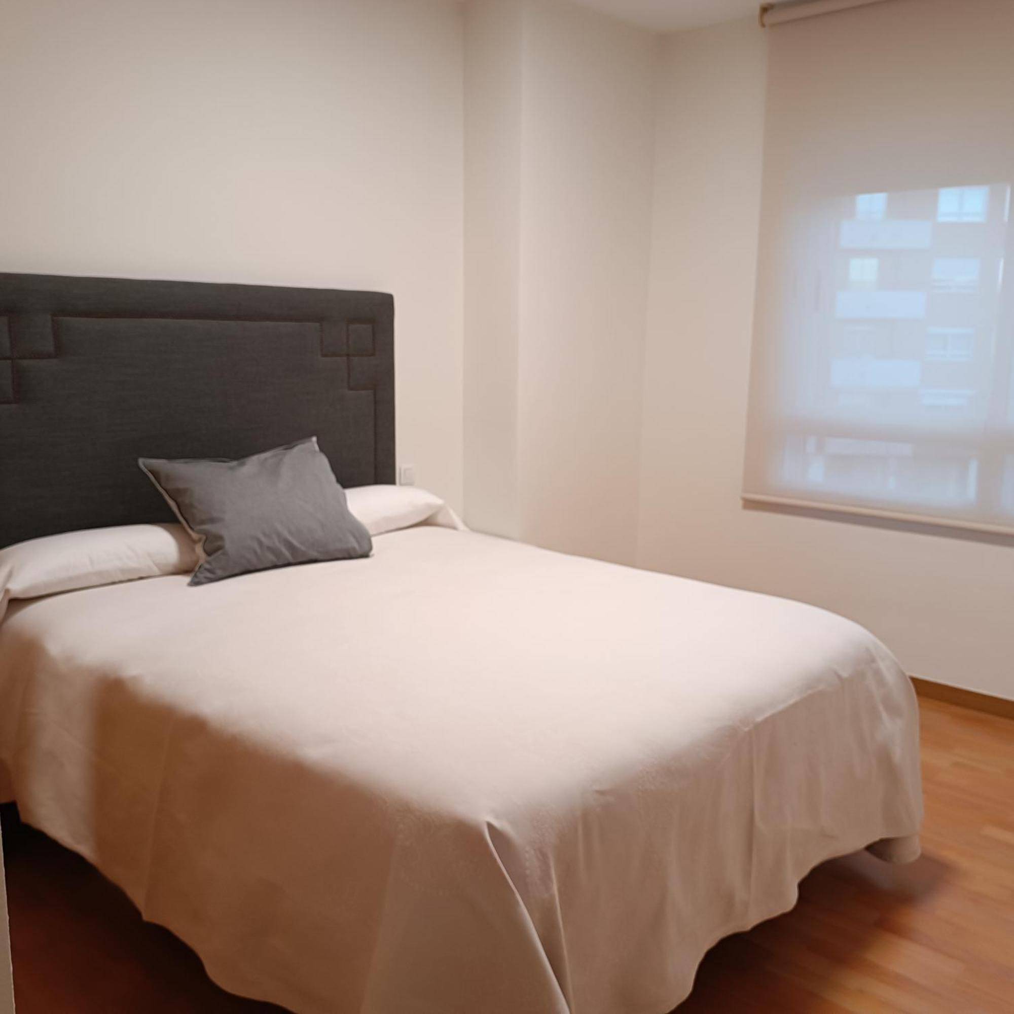 Apartamentos Go Covaresa Parking Gratuito Bajo Disponibilidad Valladolid Luaran gambar